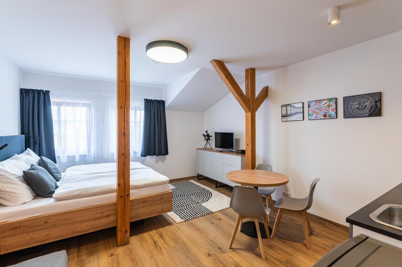 Hotel Restovna Jíloviště Buitenkant foto