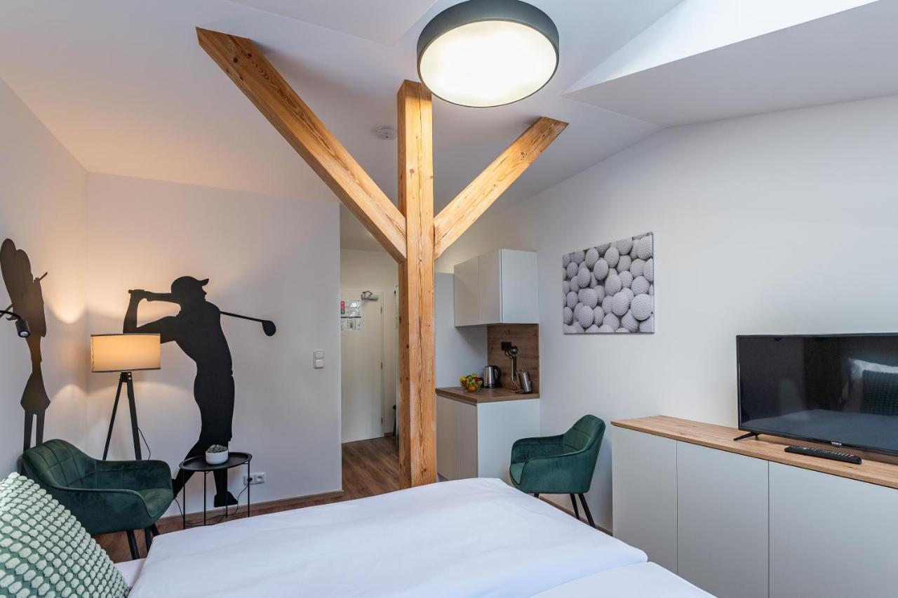Hotel Restovna Jíloviště Buitenkant foto