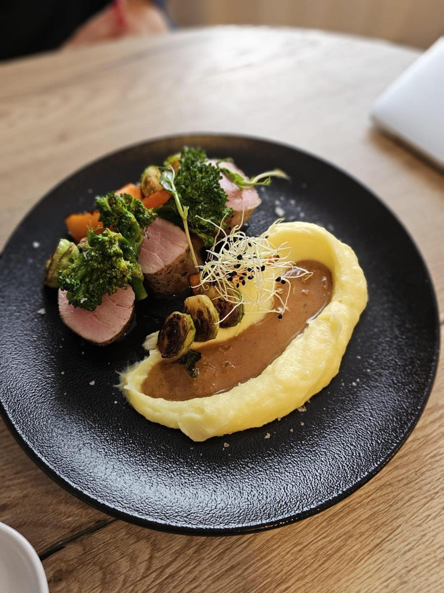 Hotel Restovna Jíloviště Buitenkant foto